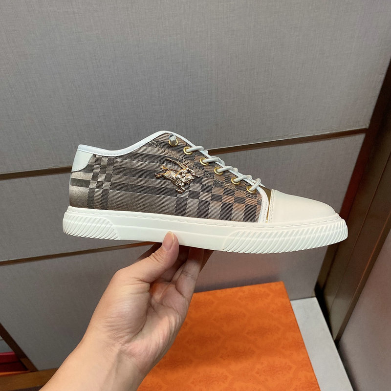 men Burberry shoes-385